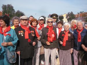 Памяти павших будьте достойны